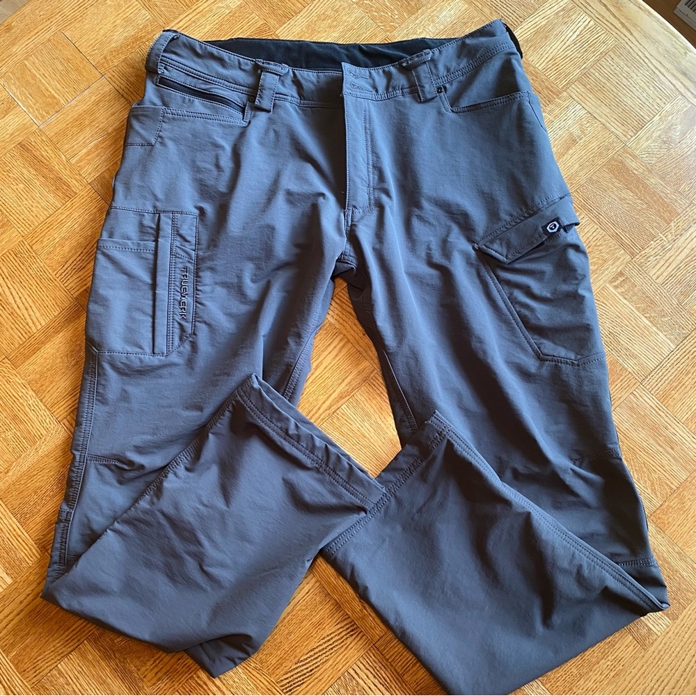 Truewerk T2 work pants. Excellent condition 36x32